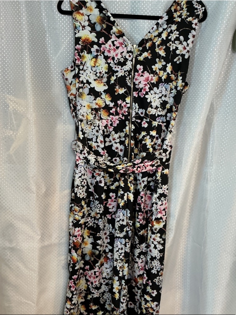 Ted Baker Black Floral V-Neck Tie-Waist Sleeveless Jumpsuit - Picture 3 of 3